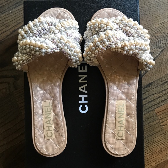 chanel pearl sandals
